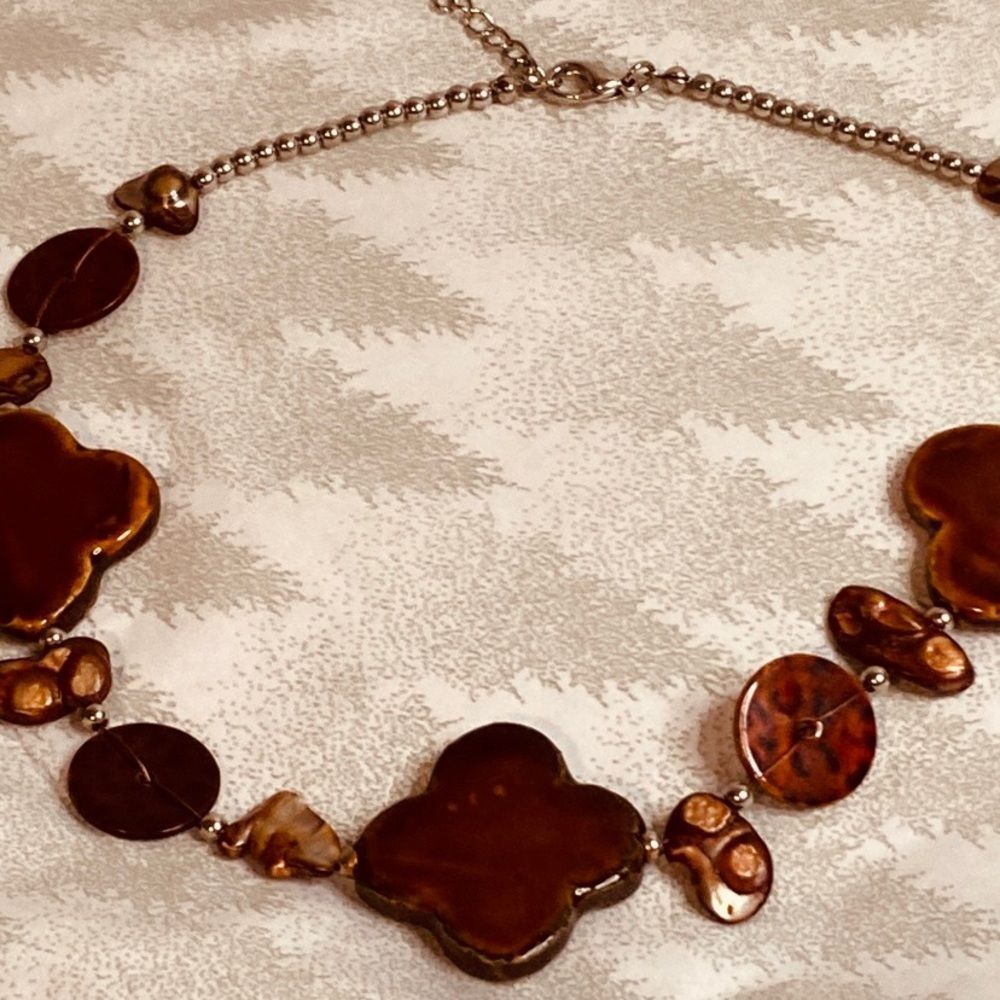 Artisan Brown graduated Carnelian Agate Quartz Amber Colored Necklace